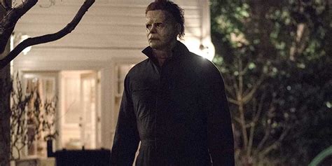 Michael Myers Looks As Deadly As Ever In Newest 'Halloween Kills' Image