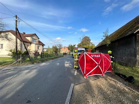 Tragedia Na Podkarpaciu Ch Opiec Potr Cony Przez Samoch D Nie Yje