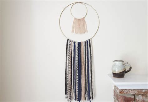 DIY Yarn Wall Hanging - Easy Tutorial Step by Step