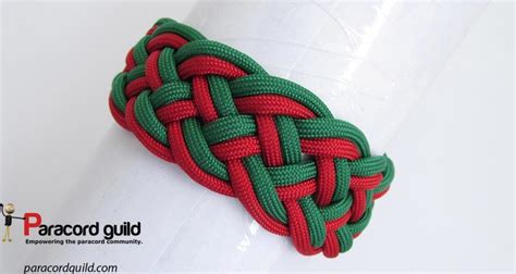 5 part wide turk's head knot. | Paracord, Knots, Paracord tutorial