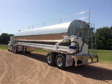 Paddle Wagon Feed Trailer For Sale Ledwell Manufactured Feed Trailers