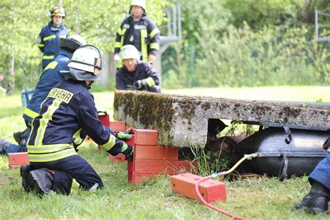 Freiwillige Feuerwehr Nümbrecht Zwei Farben eine Übung