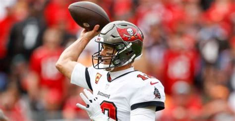 Tom Brady unretires day after someone paid $518K for his “last” TD ball