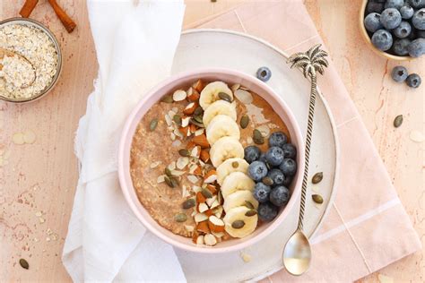 Basisrecept Om Havermoutpap Te Maken Met Kaneel Banaan