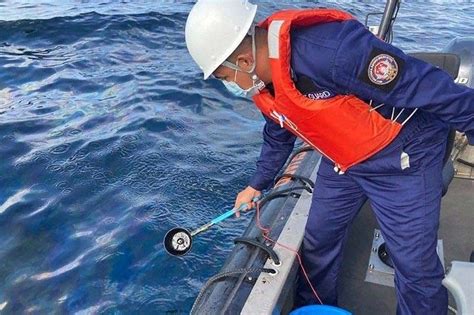 Us Air Force Coast Guard Darating Tutulong Sa Oil Spill The Freeman