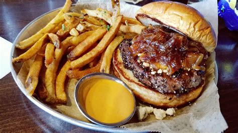 Burger Bar Chicago Big Shoulder Blues Peppercorn Burger Bleu Cheese