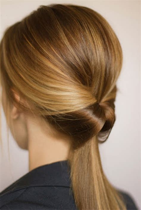 5 Work Hairstyles You Can Do In 3 Simple Steps