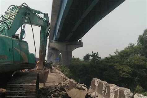 Awas Macet Di Tol Jakarta Cikampek Ada Perbaikan Jembatan