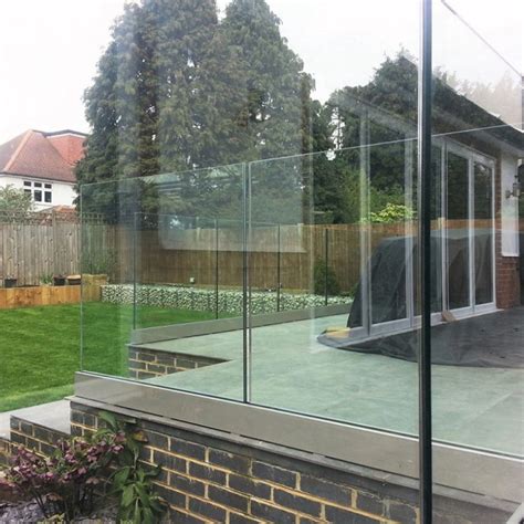 Simple Aluminum U Channel Profile Base Shoe Glass Balustrade Frameless