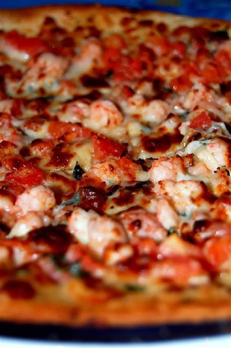 Red Lobster Lobster Pizza Recipe - Secret Copycat Restaurant Recipes