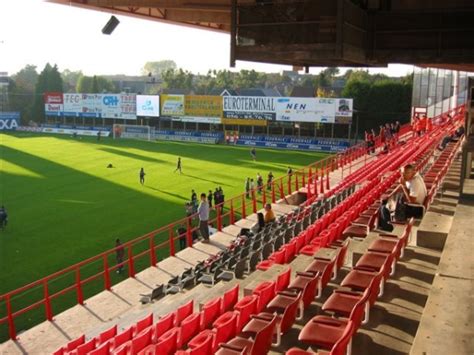 Belgian First Division stadiums : soccer