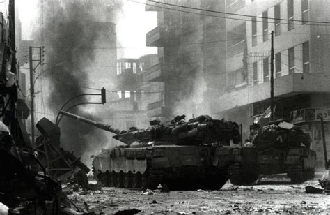 Idf Merkava Mk1s In Beirut During The First Lebanon War The Israeli