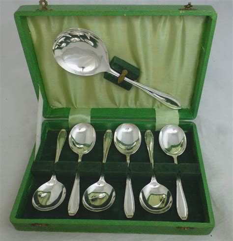 Large Epns Serving Smaller Spoons Sheffield England Vintage