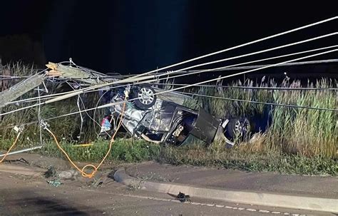 Car Smashes Into Hydro Poles In Brampton Insauga