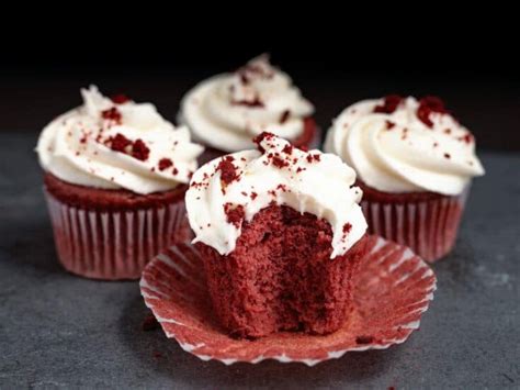 Red Velvet Cupcakes With Cream Cheese Frosting Be Centsational