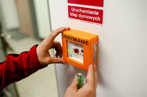 Przegl Dy System W Oddymiania Sterowanych Pneumatycznie