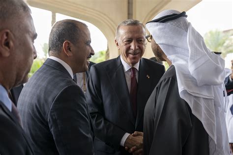 Uae And Turkish Presidents Discuss Enhancing Bilateral Relations On