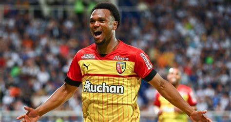 Rc Lens Mercato Openda à Un Pas Dun Club De Ligue Des Champions