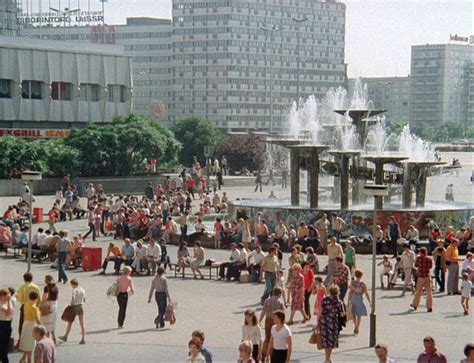 DER FEINSCHMECKER Shop | Die DDR in Originalaufnahmen: Bilder aus der ...