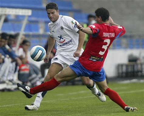 Luis Gil Ancien Joueur Du Cd Tenerife Et Directeur Des Comp Titions