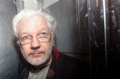 Leading Media Outlets Urge U S To End Prosecution Of Julian Assange