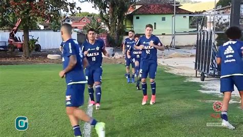 Flamengo X Fluminense Em Clássico Com Maracanã Meio A Meio Vídeo