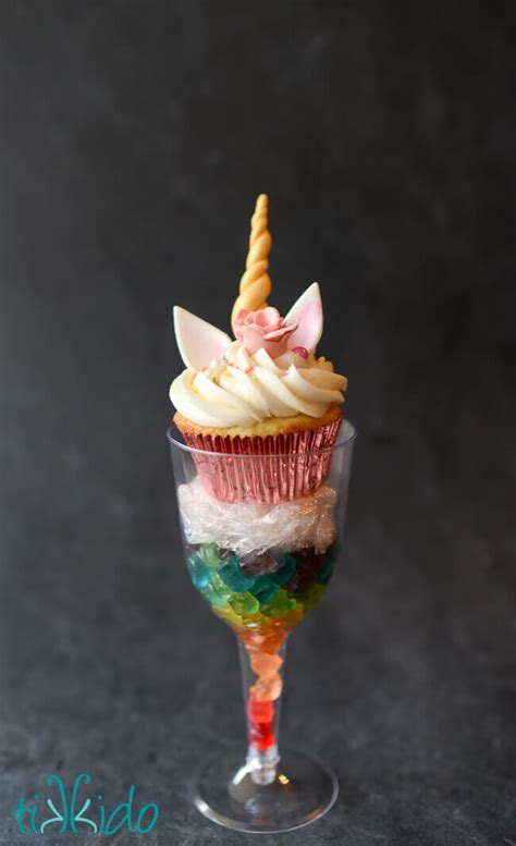 Unicorn Cupcakes Tutorial | Tikkido.com