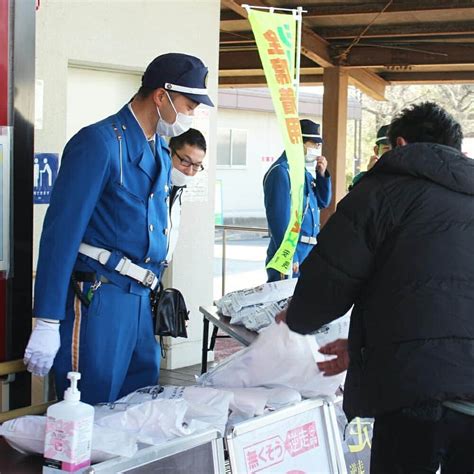 大阪府警察さんのインスタグラム写真 大阪府警察instagram 「【奈良県警察等と連携して交通事故防止を呼び掛け！】 令和3年1月14