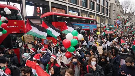 Pro Palestinian Protesters Target Zara Stores In Londons West End