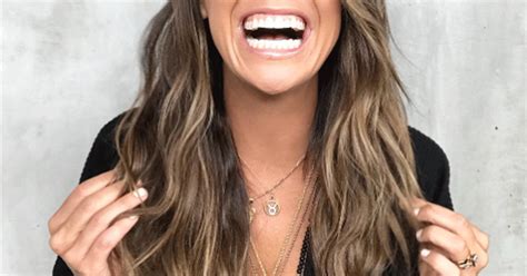 Dirty Brunette Is De Haartrend Voor 2019
