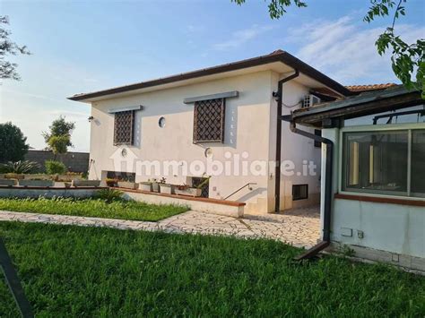 Vendita Villa Unifamiliare In Viale Regina Elena San Felice Circeo