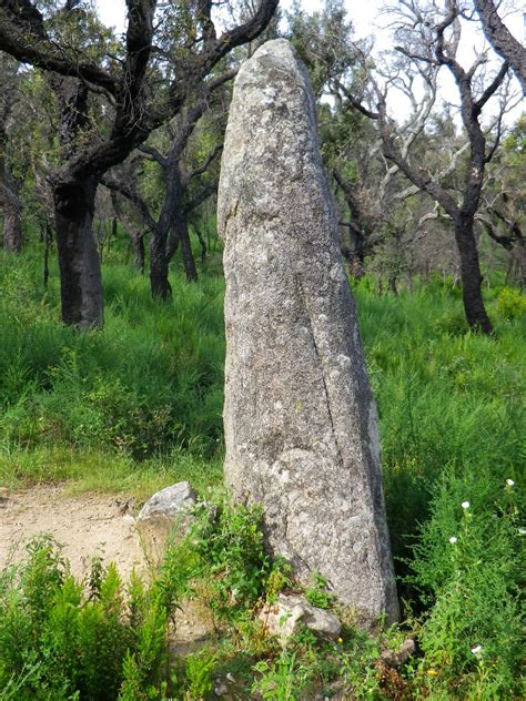 D Lmens I Menhirs Pilar Pedra Dreta D Agullana O Roc Del Frare Alt