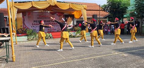 Dimeriahkan Dengan Berbagai Lomba Warga Srondol Wetan Antusias