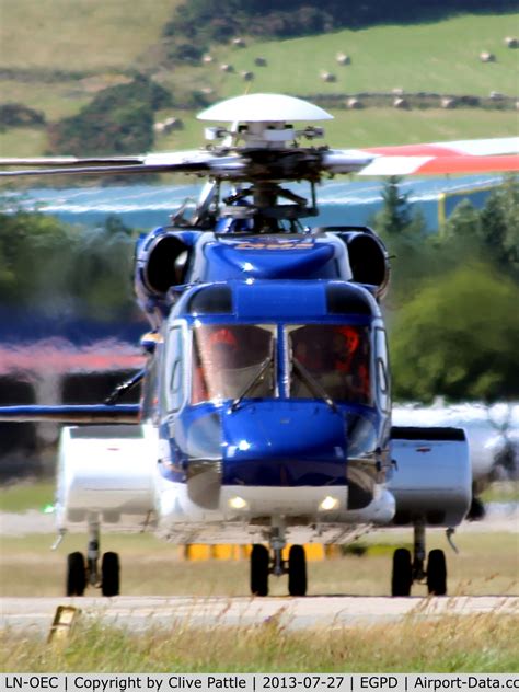 Aircraft Ln Oec Sikorsky S A C N Photo By Clive Pattle