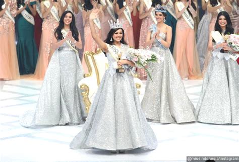 8 Potret Cantik Princess Megonondo Miss Indonesia 2019 Yang Baru