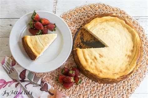 Keto Cheesecake - The Easiest Recipe for Low Carb Cheesecake!