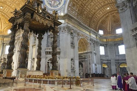 Cardinal Performs Rite To Restore Vatican Altar Desecrated By Man S