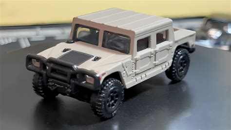 Тематична Машинка Hot Wheels Hummer H1 Decades of Fast Furious 1 64 HNR88 HRW45 Brown купити
