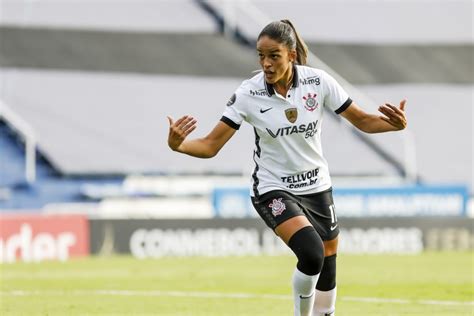 Lembra Dela Atacante Hist Rica Do Corinthians Feminino Se Destaca No