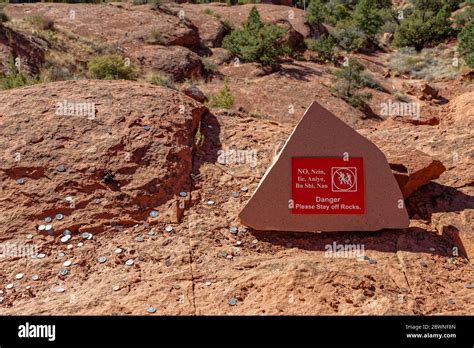 Safety Signs Languages Hi Res Stock Photography And Images Alamy