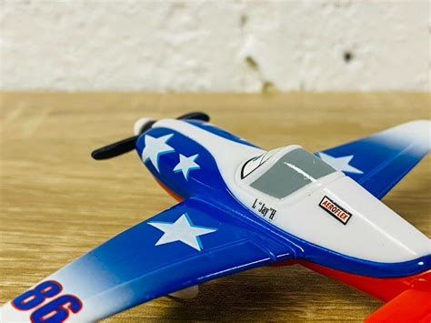 Ljh 86 Special American Usa Racer Disney Pixar Planes Die Cast Car Cars