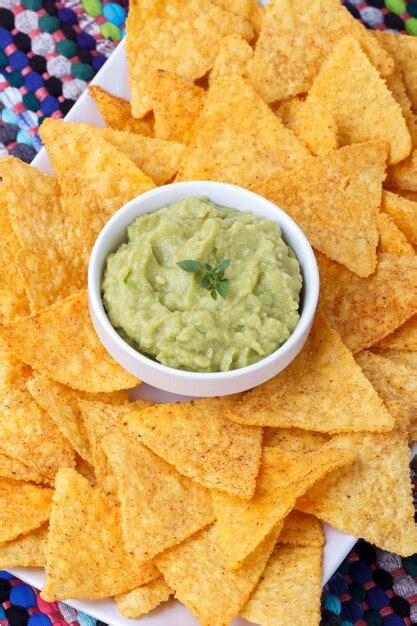 Premium Photo Guacamole With Corn Chips