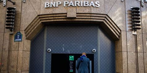 Bnp Paribas Beat Expectations In 3q After Riding Out Tough Investment Market Wsj