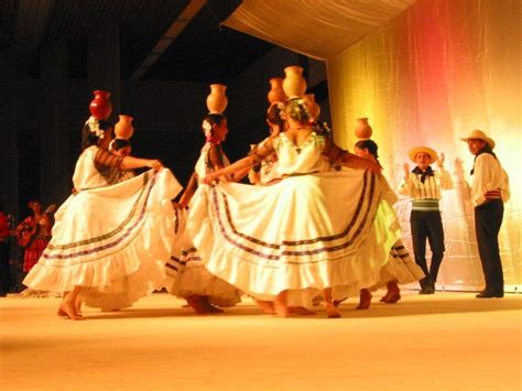 Danza Paraguaya Descripcion Origen Estilos Galopera Danzas Del Mundo