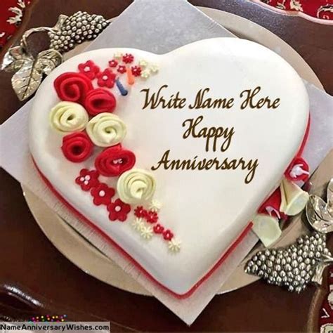 Enjoy This Romantic Day By Sharing This Class Anniversary Cakes With