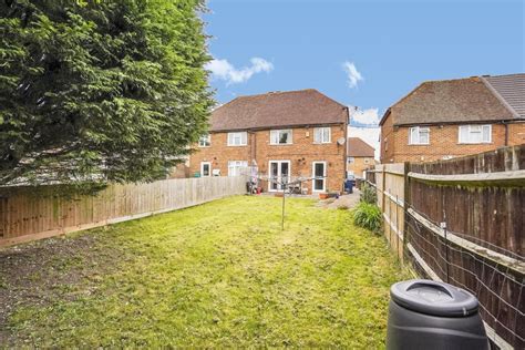 3 Bed Semi Detached House For Sale In Rowliff Road High Wycombe Hp12