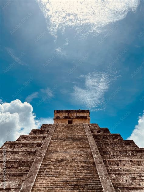 chichen itza pyramid Stock Photo | Adobe Stock