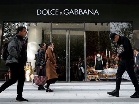 Dolce And Gabbana Ads Banned