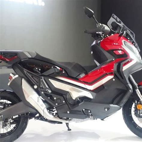 Zona Transportasi Info Skutik Adventure Honda Adv Resmi