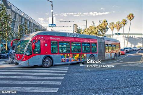 Los Angeles Metro Rapid Bus Line 733 Running At Santa Monica Downtown